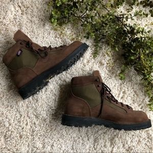 danner light ii dark brown